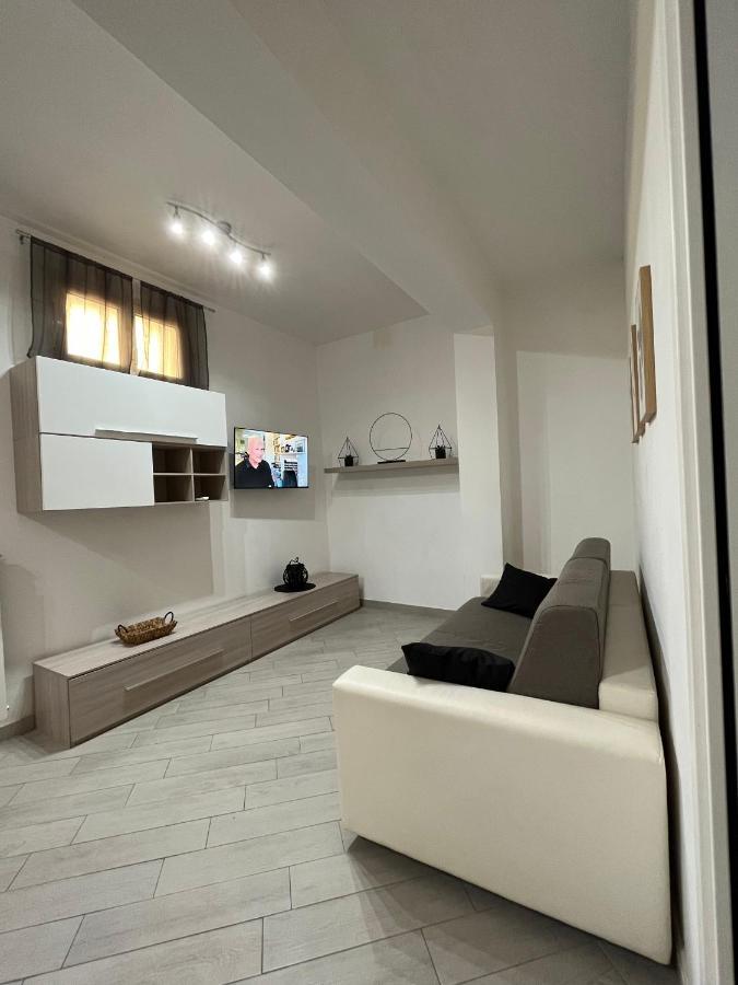 La Casa Sul Duomo Apartment แตร์นี ภายนอก รูปภาพ